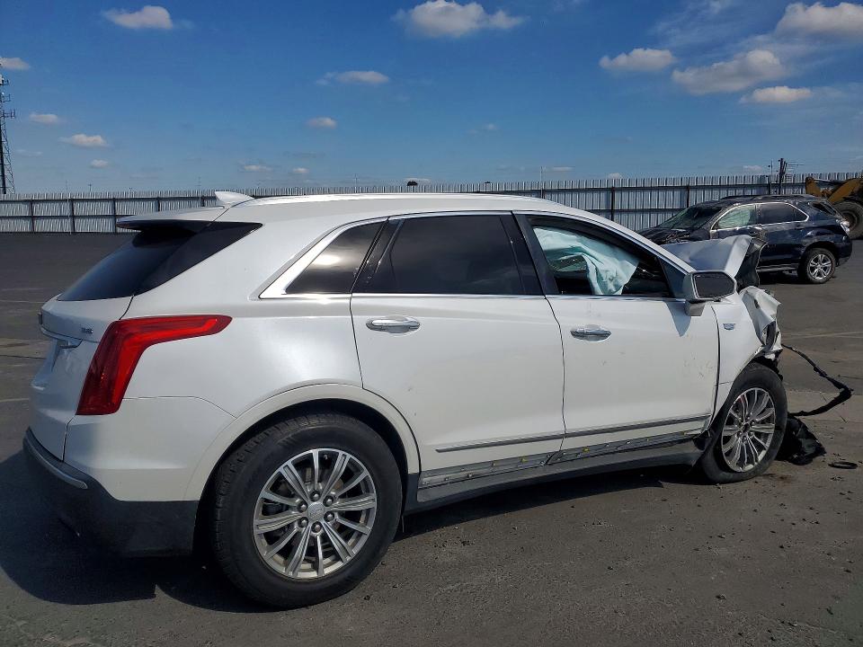 79775575 :رقم المزاد ، 1GYKNCRS2JZ247446 vin ، 2018 Cadillac Xt5 مزاد بيع