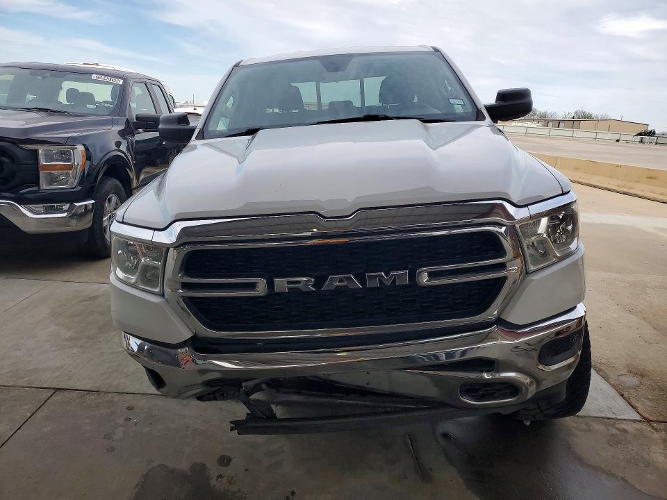 45554236 :رقم المزاد ، 1C6RRECT1KN805941 vin ، 2019 Ram 1500 مزاد بيع
