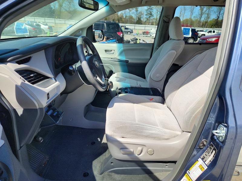 2015 Toyota Sienna მანქანა იყიდება აუქციონზე, vin: 5TDKK3DC8FS583559, აუქციონის ნომერი: 47018106