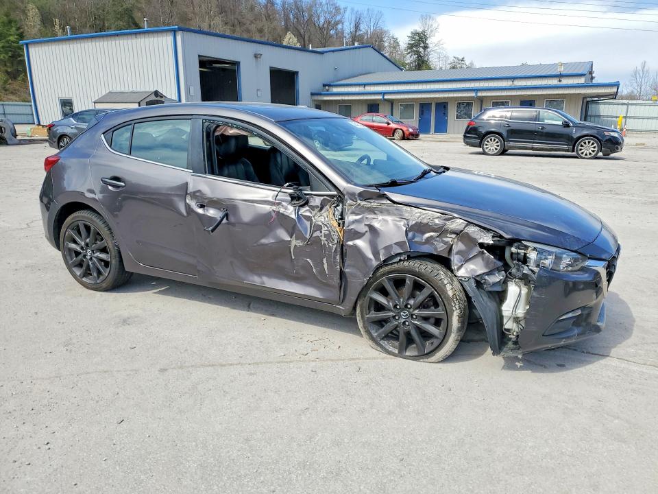 Aukcja sprzedaży 2018 Mazda 3, vin: 3MZBN1L31JM240093, numer aukcji: 46424366