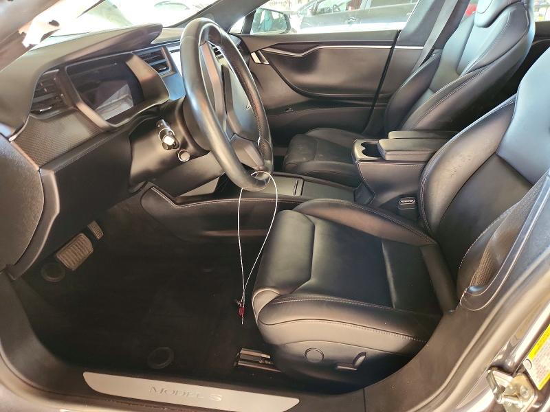 41660436 :رقم المزاد ، 5YJSA1E22JF275460 vin ، 2018 Tesla Model S مزاد بيع