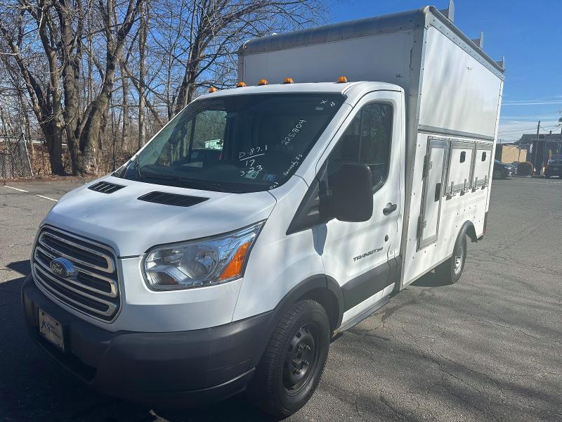 47505536 :رقم المزاد ، 1FDBW5PM2HKB09021 vin ، 2017 Ford Transit مزاد بيع