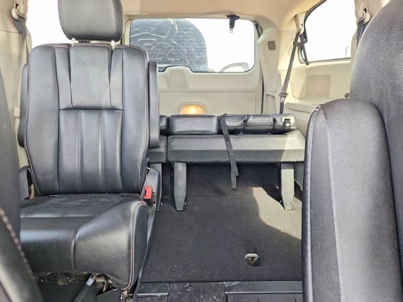 47385466 :رقم المزاد ، 2C4RC1BG9GR280581 vin ، 2016 Chrysler Town & Country مزاد بيع