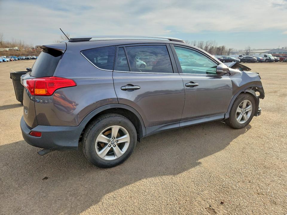 2015 Toyota Rav4 მანქანა იყიდება აუქციონზე, vin: 2T3RFREV7FW359199, აუქციონის ნომერი: 47244256