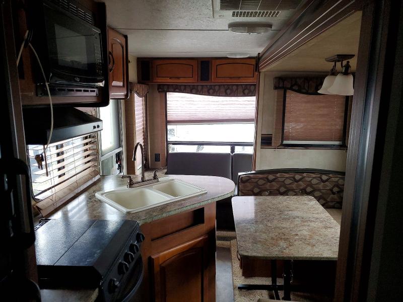 79060375 :رقم المزاد ، 4YDT25723EG100780 vin ، 2014 Keystone Keystone مزاد بيع