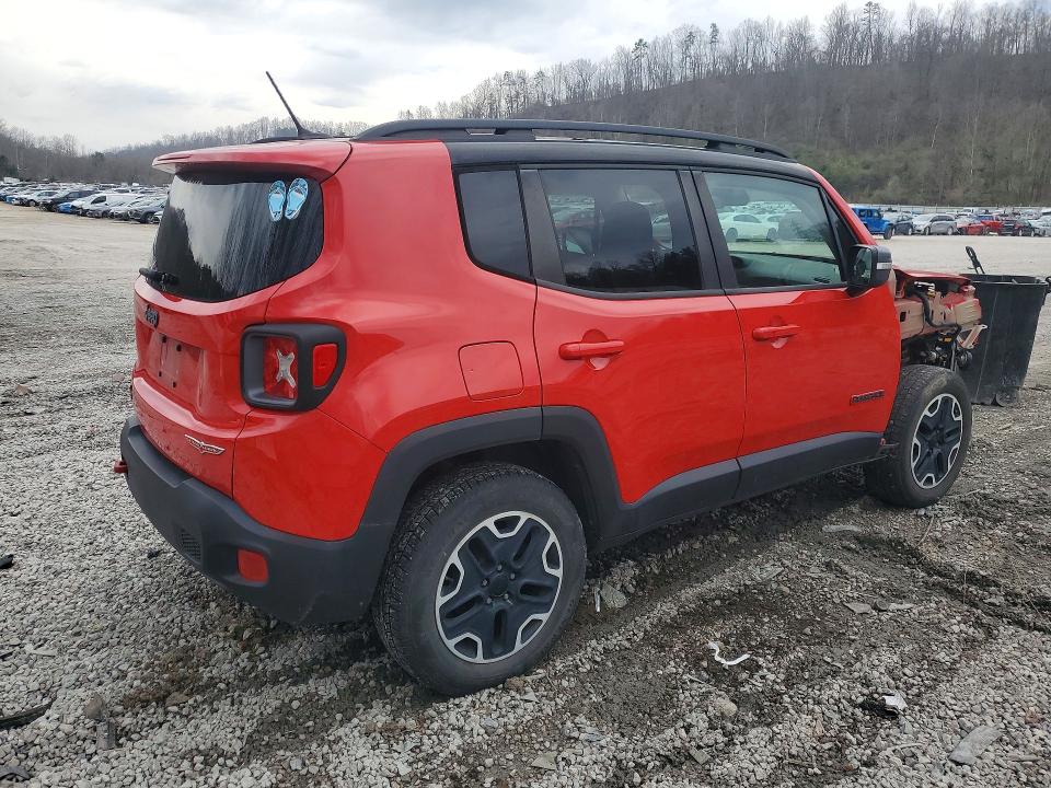 46528606 :رقم المزاد ، ZACCJBCT3GPC47271 vin ، 2016 Jeep Renegade مزاد بيع