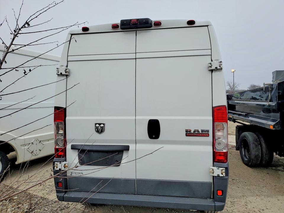 47657856 :رقم المزاد ، 3C6TRVBG3FE520081 vin ، 2015 Ram Promaster 1500 مزاد بيع