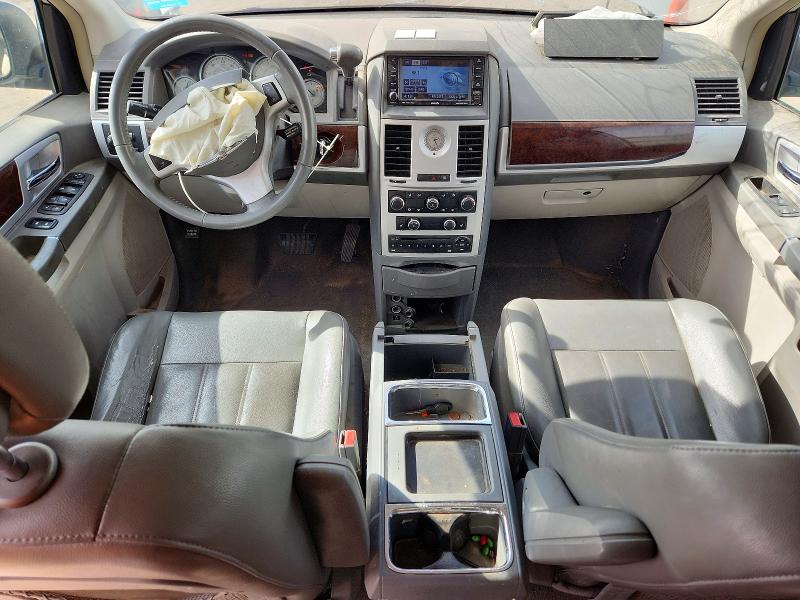 79915125 :رقم المزاد ، 2A4RR5DX4AR351335 vin ، 2010 Chrysler Town & Cnt مزاد بيع