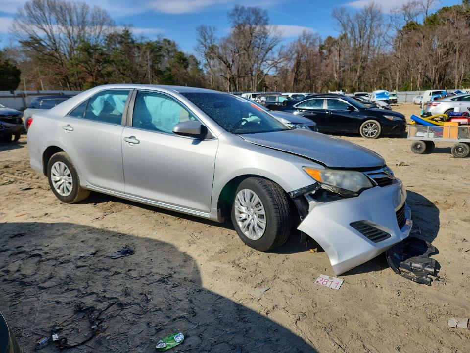 46708786 :رقم المزاد ، 4T4BF1FK8CR221740 vin ، 2012 Toyota Camry مزاد بيع