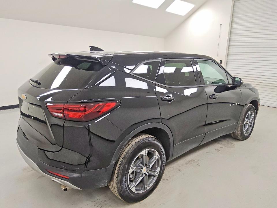 Продаж на аукціоні авто 2025 Chevrolet Blazer, vin: 3GNKBCR44SS195940, номер лоту: 47196936
