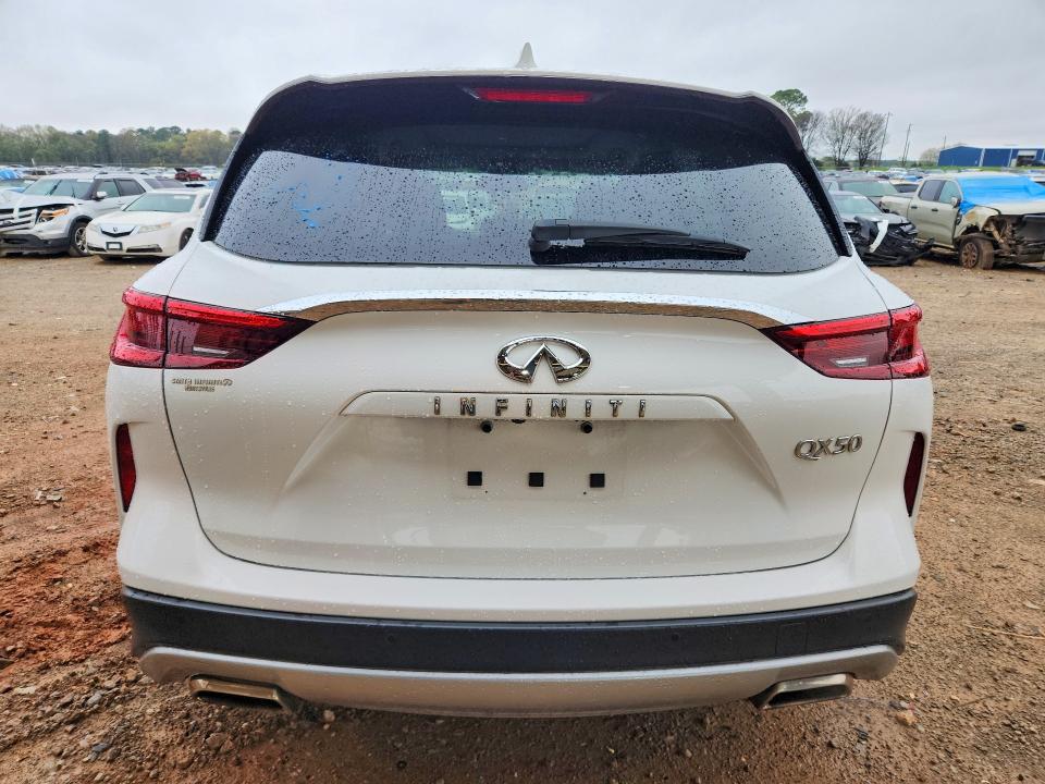 45598736 :رقم المزاد ، 3PCAJ5M1XLF104258 vin ، 2020 Infiniti Qx50 مزاد بيع