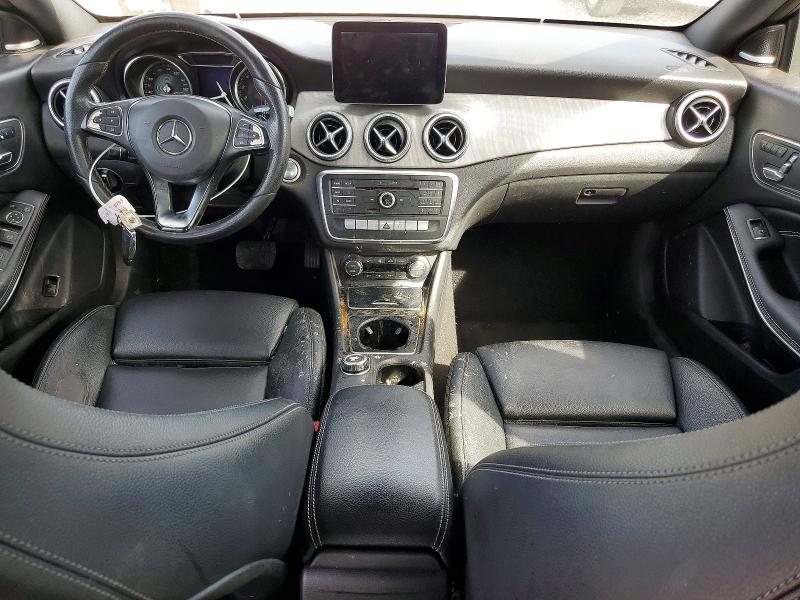 47652766 :رقم المزاد ، WDDSJ4EB1JN566718 vin ، 2018 Mercedes-benz Cla مزاد بيع
