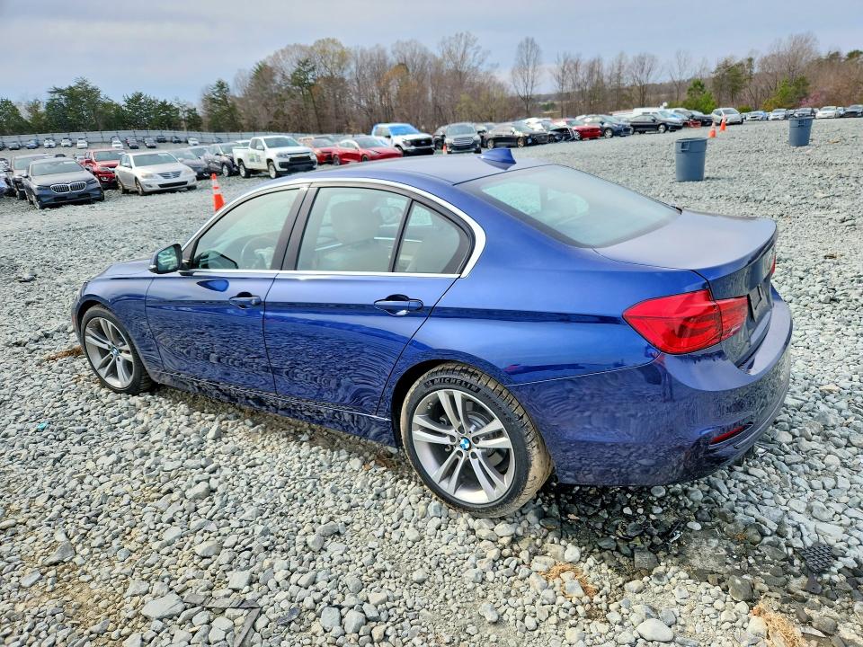 46916886 :رقم المزاد ، WBA8B9G34HNU56712 vin ، 2017 Bmw 330 مزاد بيع