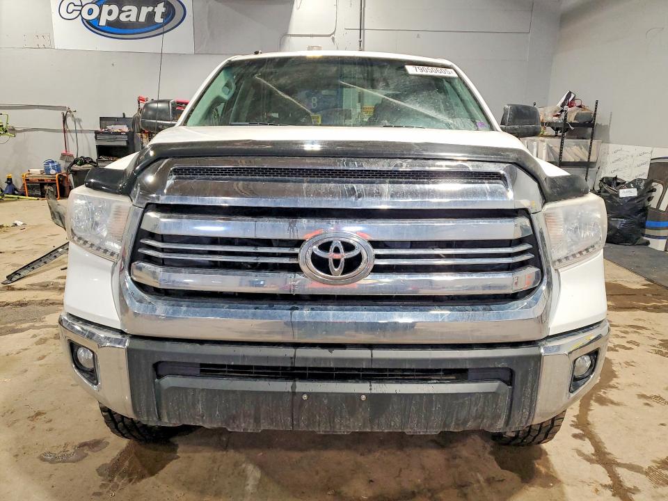 79050605 :رقم المزاد ، 5TFDY5F17HX598906 vin ، 2017 Toyota Tundra مزاد بيع