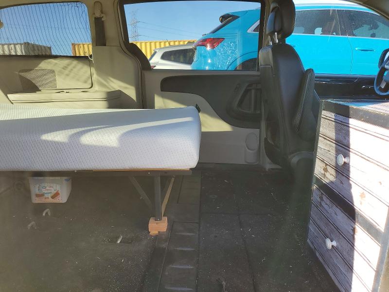 2014 Chrysler Town & Country მანქანა იყიდება აუქციონზე, vin: 2C4RC1BG6ER436136, აუქციონის ნომერი: 79412985