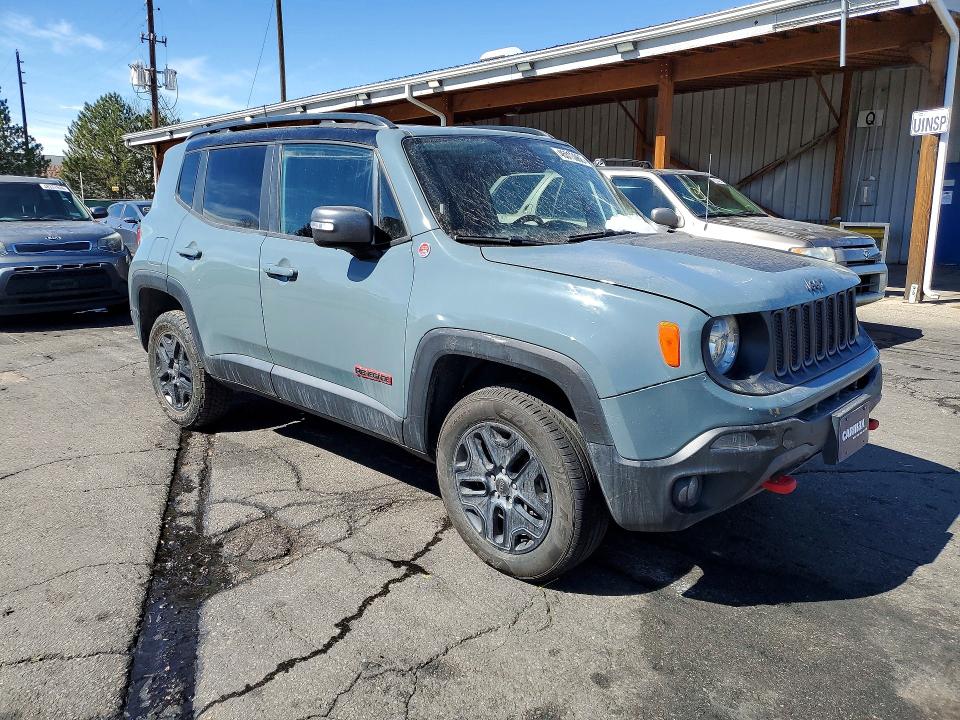 46313086 :رقم المزاد ، ZACCJBCB7JPG81109 vin ، 2018 Jeep Renegade مزاد بيع