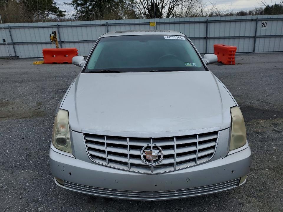2011 Cadillac Dts მანქანა იყიდება აუქციონზე, vin: 1G6KH5E64BU128056, აუქციონის ნომერი: 47895546