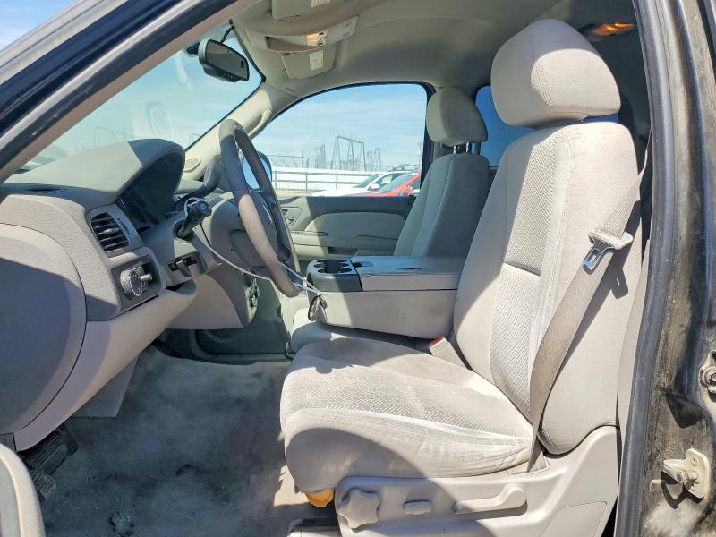 47961206 :رقم المزاد ، 1GNFC13048R110809 vin ، 2008 Chevrolet Tahoe مزاد بيع