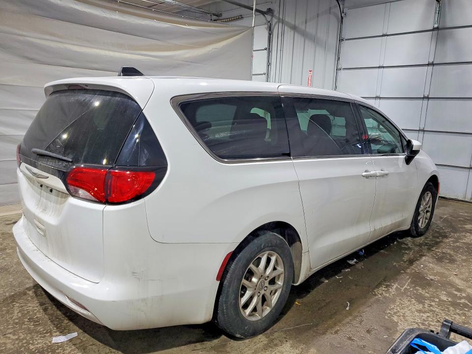 79370175 :رقم المزاد ، 2C4RC1CG4MR571984 vin ، 2021 Chrysler Voyager مزاد بيع