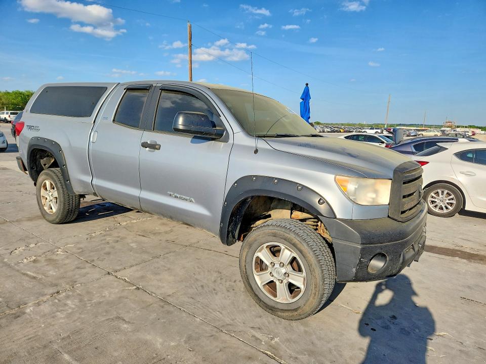 47438936 :رقم المزاد ، 5TFUM5F11AX015005 vin ، 2010 Toyota Tundra مزاد بيع