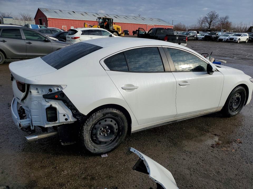 79393325 :رقم المزاد ، 3MZBPBCM7PM359350 vin ، 2023 Mazda 3 مزاد بيع
