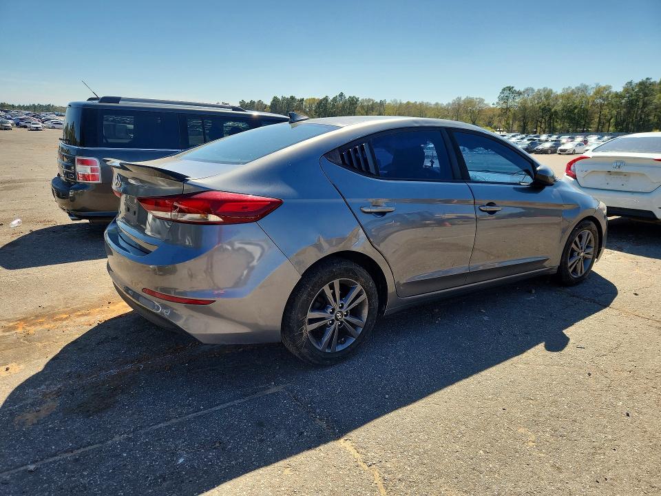 46215966 :رقم المزاد ، 5NPD84LF7JH243732 vin ، 2018 Hyundai Elantra مزاد بيع