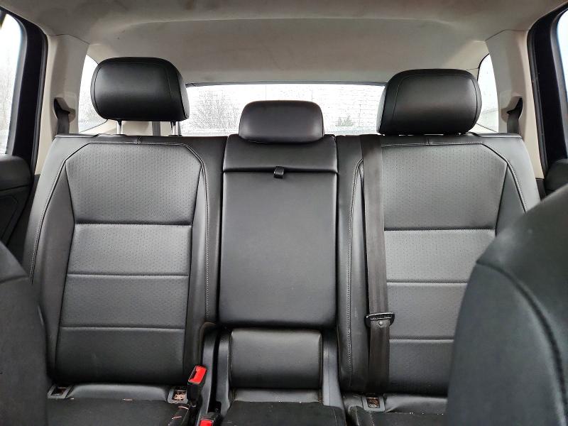 47516656 :رقم المزاد ، 3VV2B7AX0JM031238 vin ، 2018 Volkswagen Tiguan مزاد بيع
