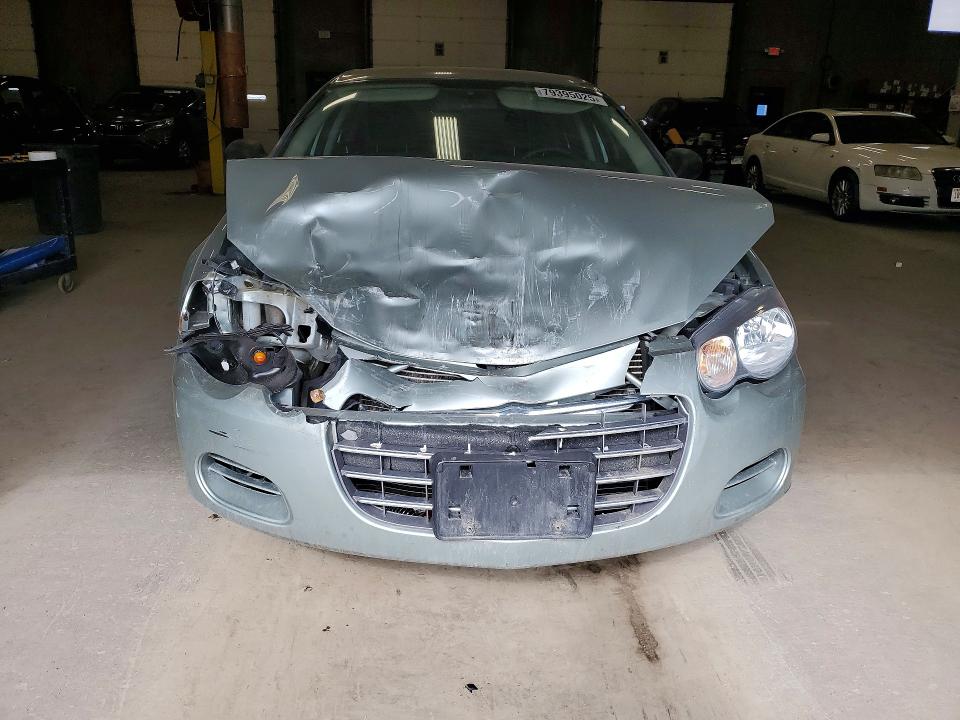 2004 Chrysler Sebring მანქანა იყიდება აუქციონზე, vin: 1C3EL46X94N2833, აუქციონის ნომერი: 79395025