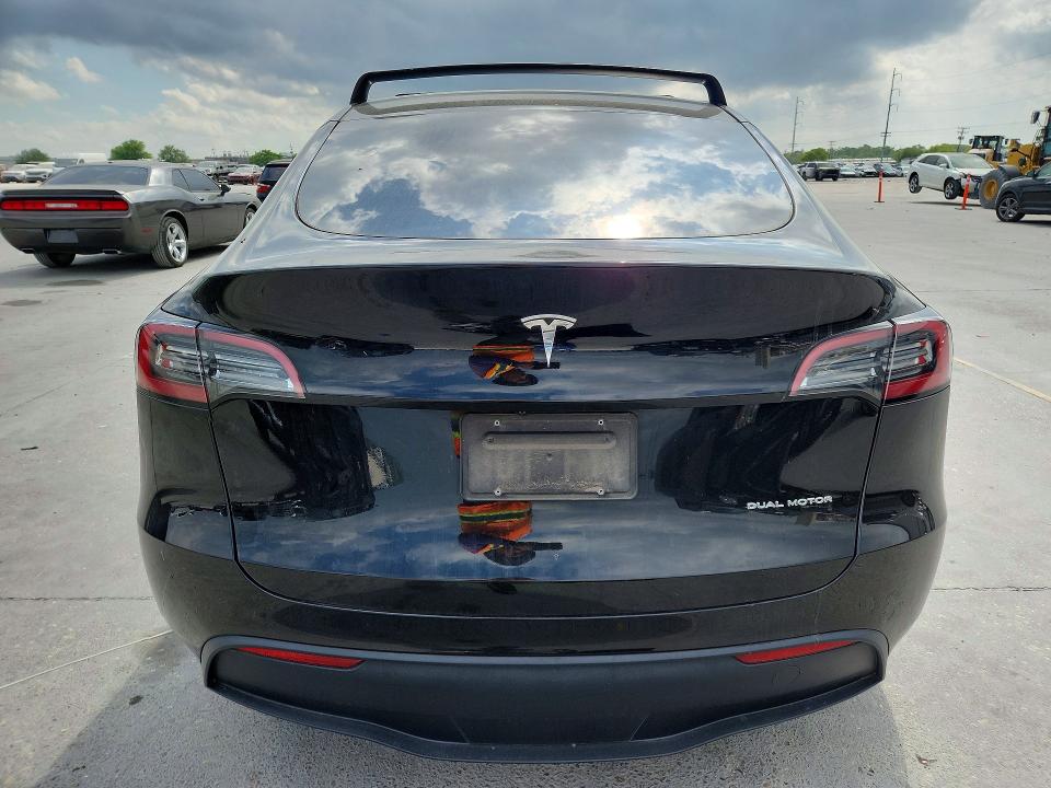 2023 Tesla Model Y მანქანა იყიდება აუქციონზე, vin: 7SAYGAEE6PF692949, აუქციონის ნომერი: 47237786