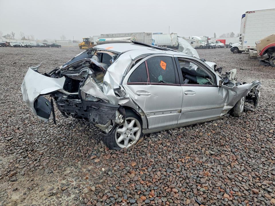 79362615 :رقم المزاد ، WDBRF81J34F521338 vin ، 2004 Mercedes-benz C مزاد بيع