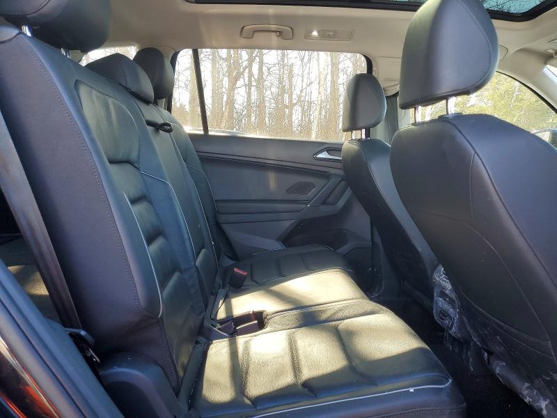 79792885 :رقم المزاد ، 3VV4B7AX1JM067626 vin ، 2018 Volkswagen Tiguan مزاد بيع
