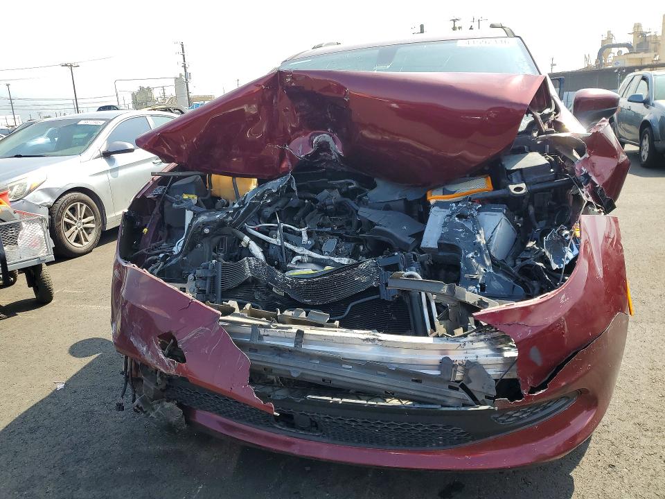 Продаж на аукціоні авто 2021 Chrysler Voyager, vin: 2C4RC1DG9MR549686, номер лоту: 41592116