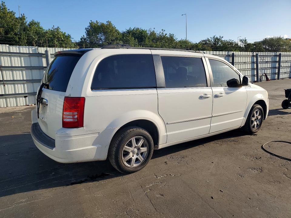 Продажа на аукционе авто 2008 Chrysler Town & Country, vin: 2A8HR54PX8R621396, номер лота: 79979125