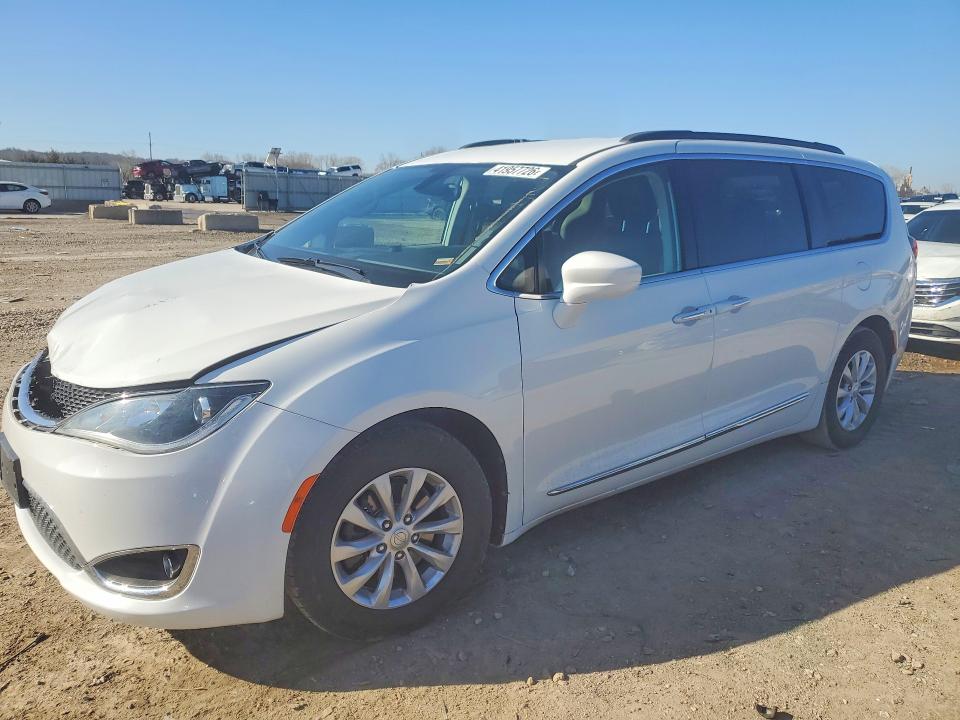 41957726 :رقم المزاد ، 2C4RC1BG7HR523418 vin ، 2017 Chrysler Pacifica مزاد بيع
