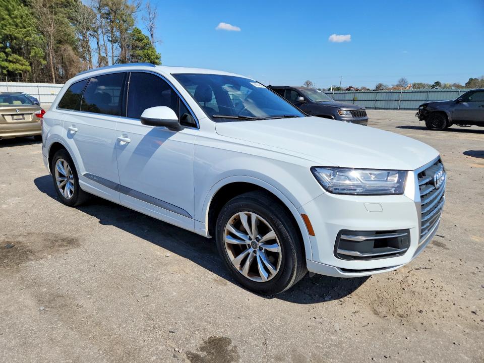 2017 Audi Q7 მანქანა იყიდება აუქციონზე, vin: WA1LAAF75HD030632, აუქციონის ნომერი: 45674936