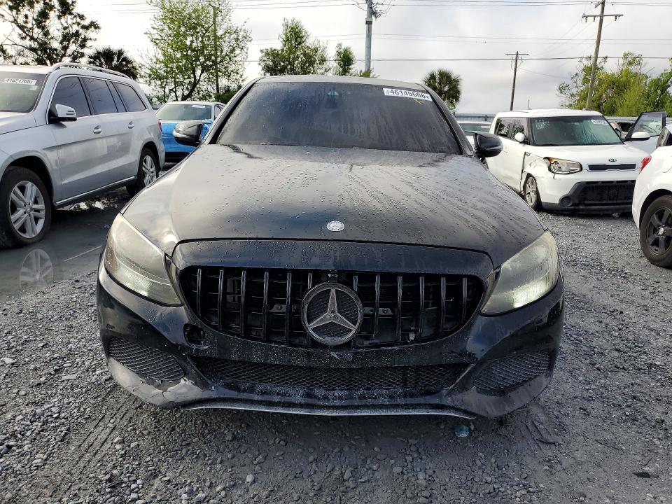 46145686 :رقم المزاد ، 55SWF4KB4GU139749 vin ، 2016 Mercedes-benz C مزاد بيع