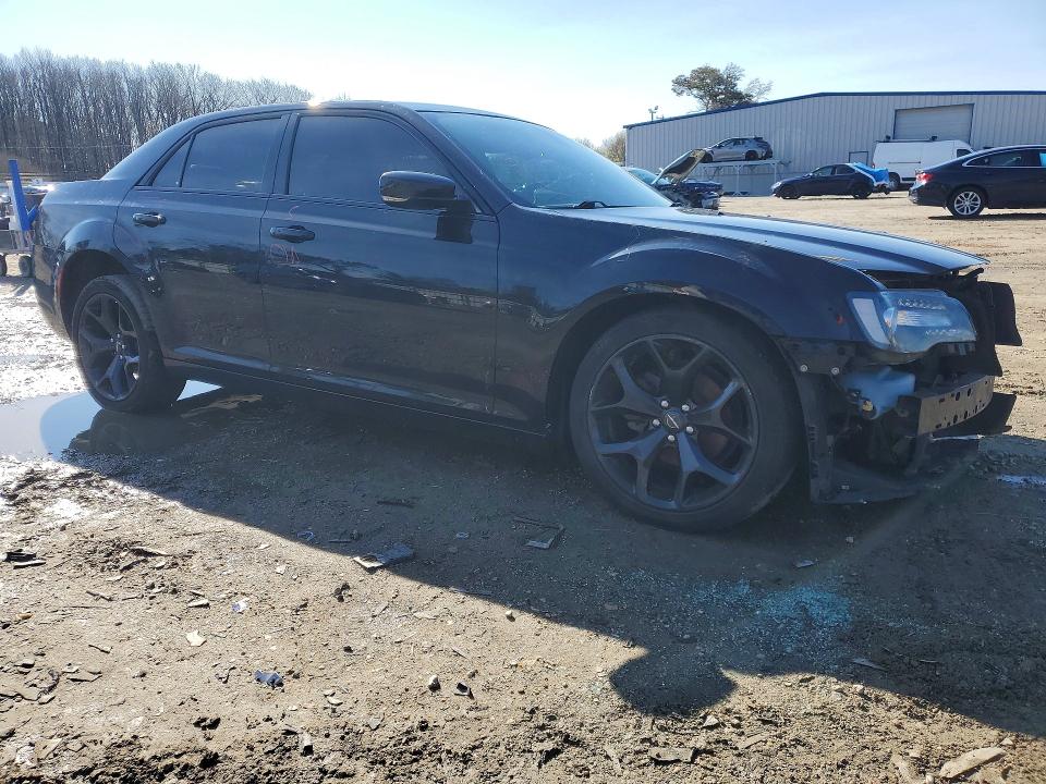 45690166 :رقم المزاد ، 2C3CCABG2MH523529 vin ، 2021 Chrysler 300 مزاد بيع