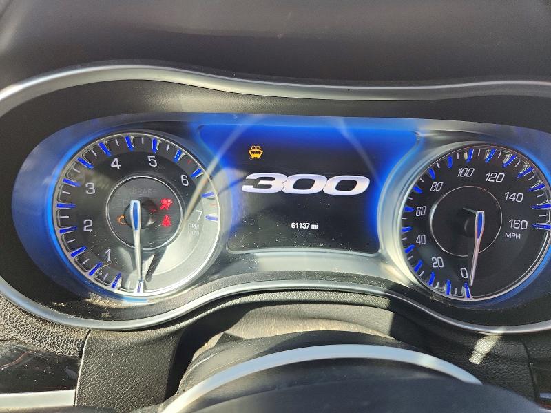 47519806 :رقم المزاد ، 2C3CCABT0MH570829 vin ، 2021 Chrysler 300 مزاد بيع