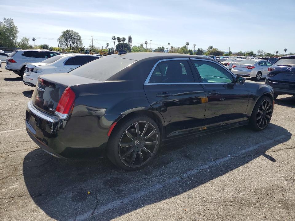 Продажа на аукционе авто 2015 Chrysler 300, vin: 2C3CCAAG0FH785960, номер лота: 46298326
