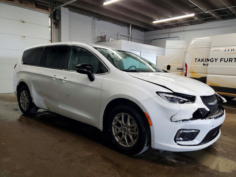 2025 Chrysler Pacifica მანქანა იყიდება აუქციონზე, vin: 2C4RC1BG3SR526324, აუქციონის ნომერი: 47346726