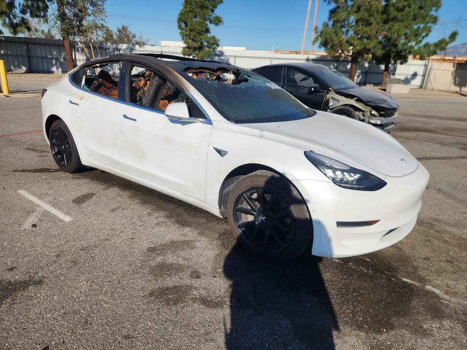 2019 Tesla Model 3 მანქანა იყიდება აუქციონზე, vin: 5YJ3E1EA4KF482496, აუქციონის ნომერი: 46239116