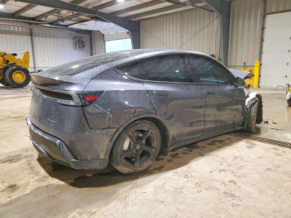 Продажа на аукционе авто 2026 Tesla Model Y, vin: 7SAYGDEE4TA443400, номер лота: 46140986