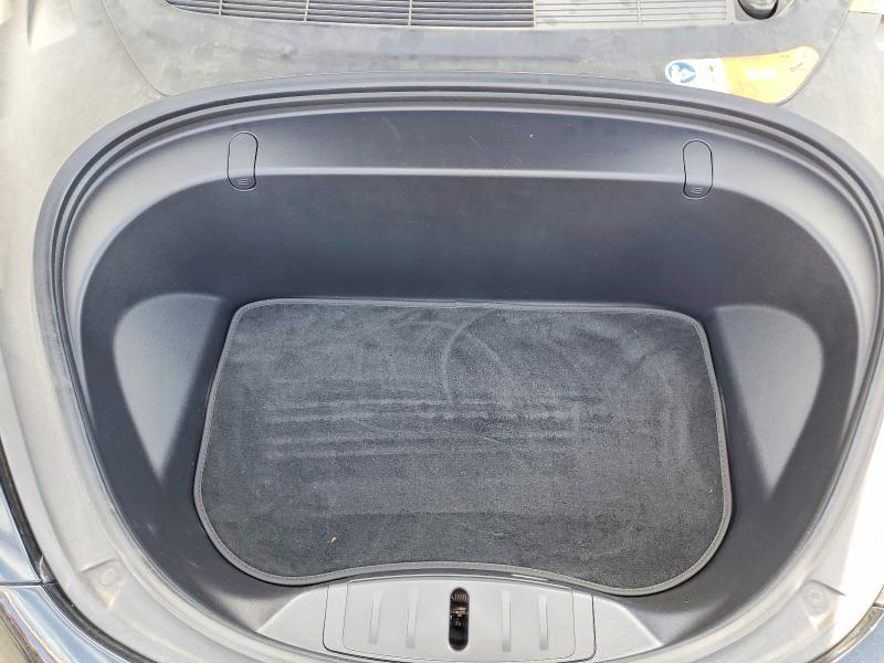 79627015 :رقم المزاد ، 5YJ3E1EA9JF012477 vin ، 2018 Tesla Model 3 مزاد بيع