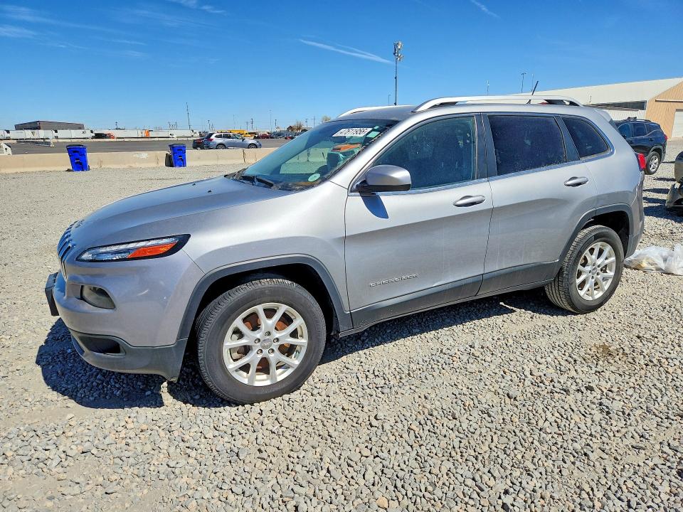 47611956 :رقم المزاد ، 1C4PJMCS9FW523894 vin ، 2015 Jeep Cherokee مزاد بيع