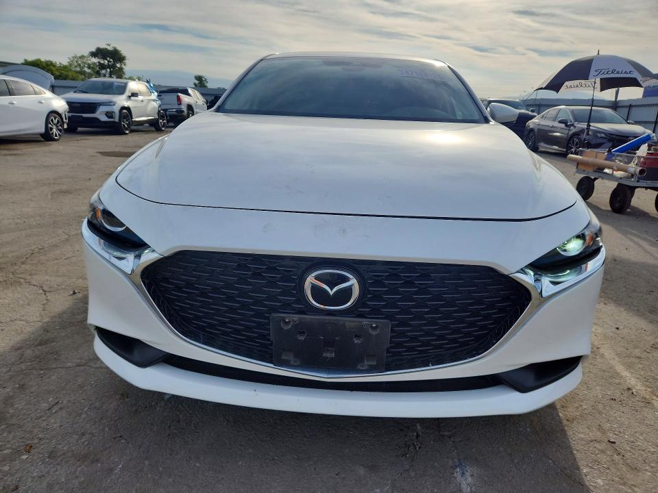 47128126 :رقم المزاد ، JM1BPAAL5N1507528 vin ، 2022 Mazda 3 مزاد بيع