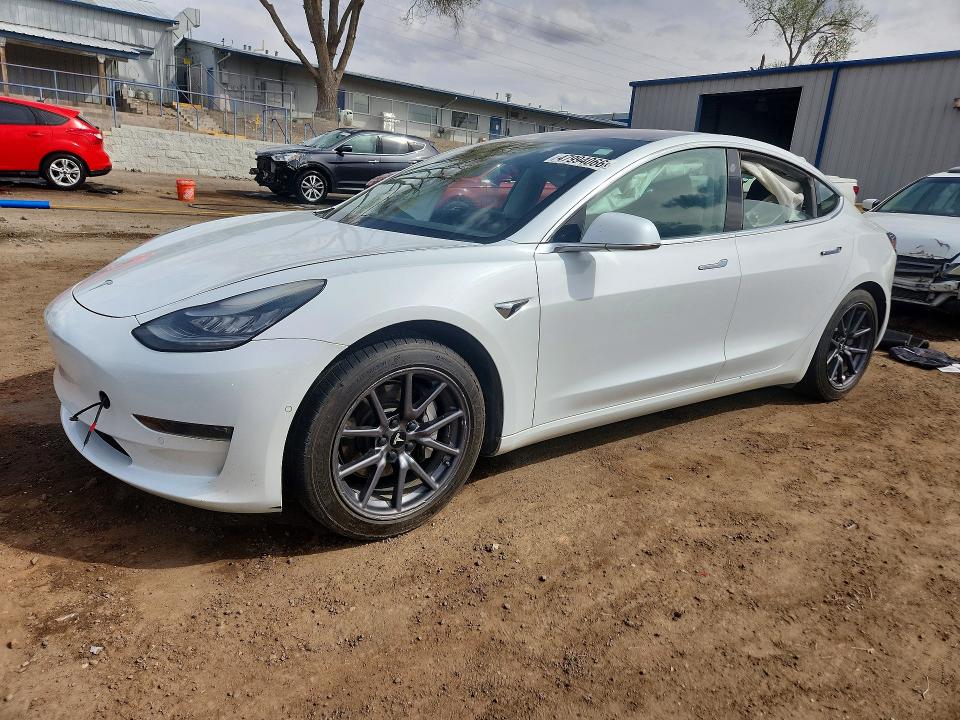 Продажа на аукционе авто 2018 Tesla Model 3, vin: 5YJ3E1EB9JF094865, номер лота: 47994066
