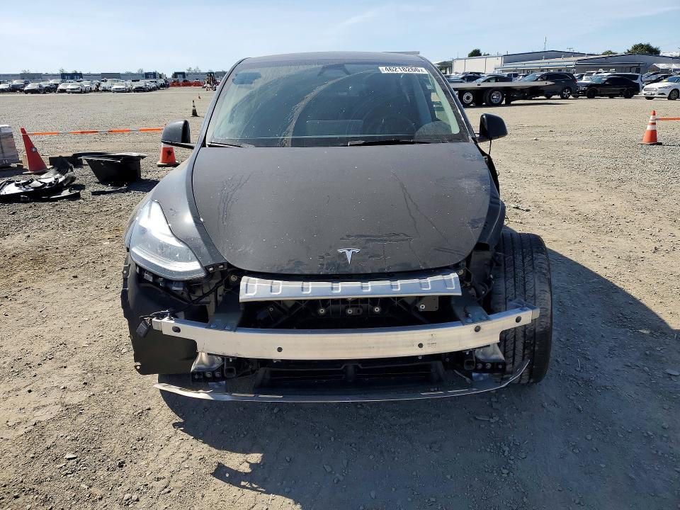 Продажа на аукционе авто 2025 Tesla Model Y, vin: 7SAYGDED6SF248746, номер лота: 46218266