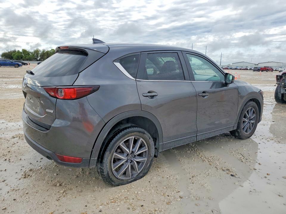 Продаж на аукціоні авто 2018 Mazda Cx-5, vin: JM3KFACM0J1366734, номер лоту: 45576316