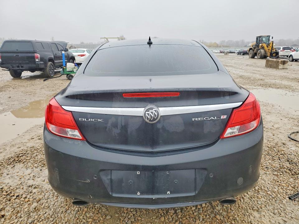 79689815 :رقم المزاد ، W04G05GV8B1100979 vin ، 2011 Buick Regal مزاد بيع