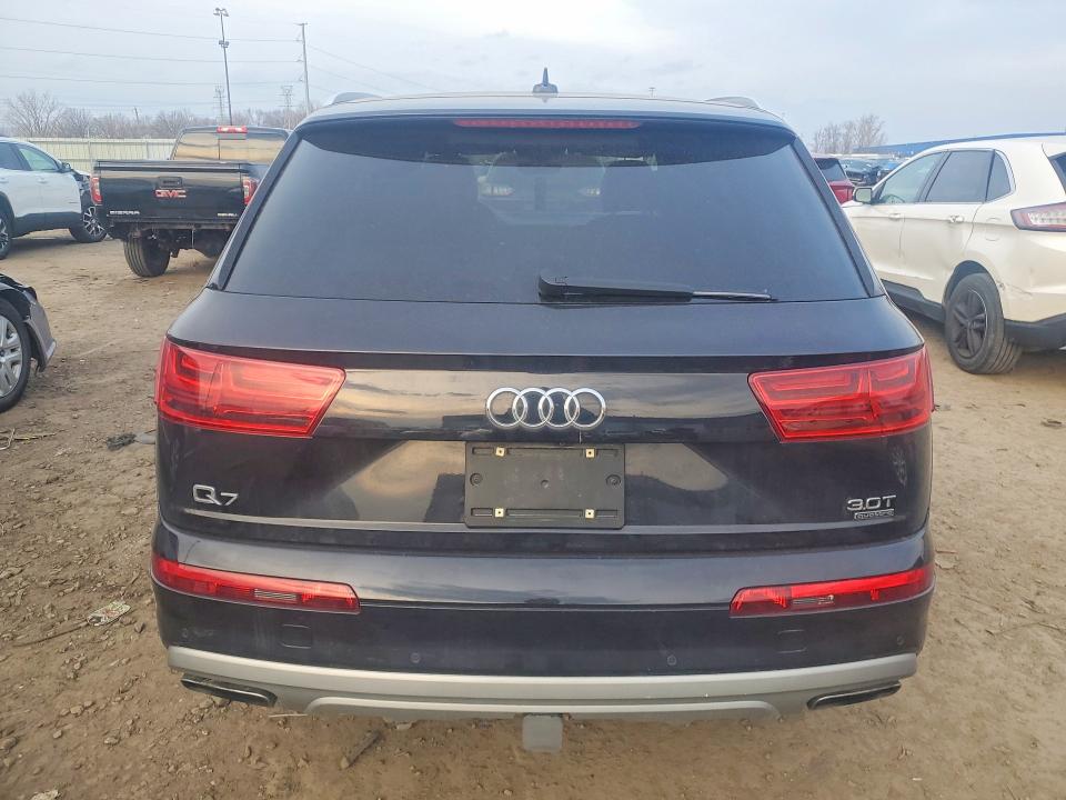 Продаж на аукціоні авто 2017 Audi Q7, vin: WA1VAAF75HD025827, номер лоту: 47557346